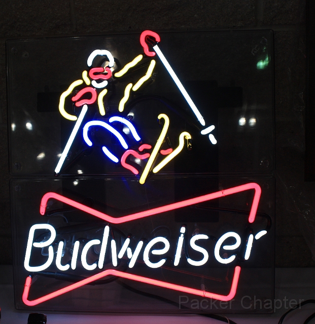 2009TAT_ 453.jpg - Saturday Night Raffle Neon